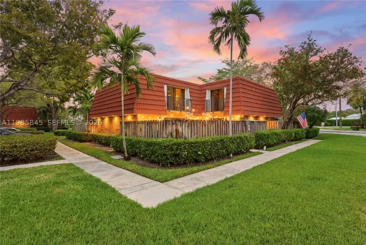 752 Nw 98th Way, Plantation, Florida 33324