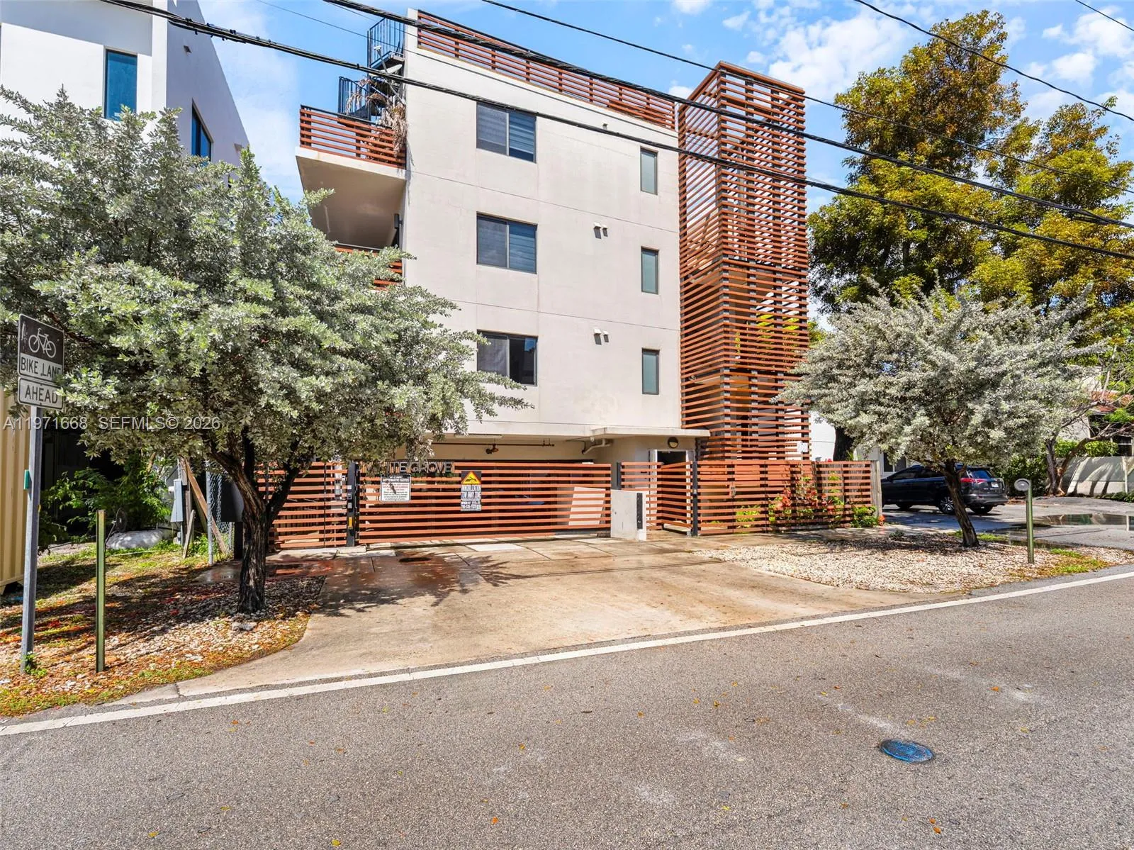 2955 Bird Ave 1a, Miami, Florida 33133, Miami, Florida 33133, 2 Bedrooms Bedrooms, ,2 BathroomsBathrooms,Residential Lease,For Rent,2955 Bird Ave 1a, Miami, Florida 33133,A11971668