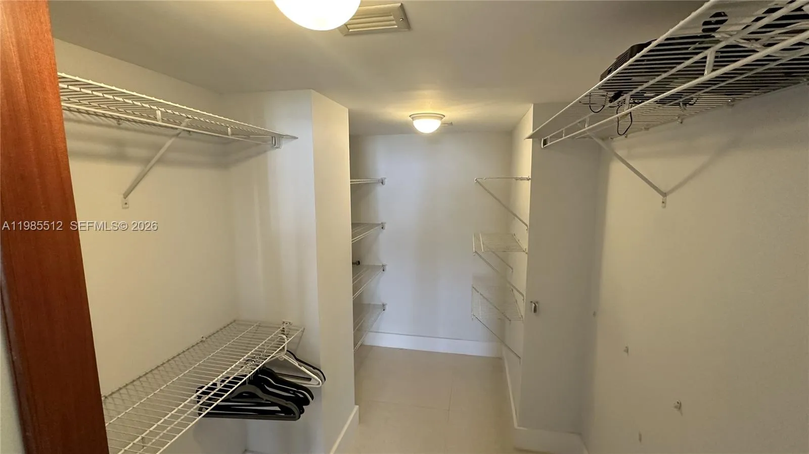 2333 Ne Brickell Ave 1009, Miami, Florida 33129, Miami, Florida 33129, 1 Bedroom Bedrooms, ,2 BathroomsBathrooms,Residential,For Sale,2333 Ne Brickell Ave 1009, Miami, Florida 33129,A11985512