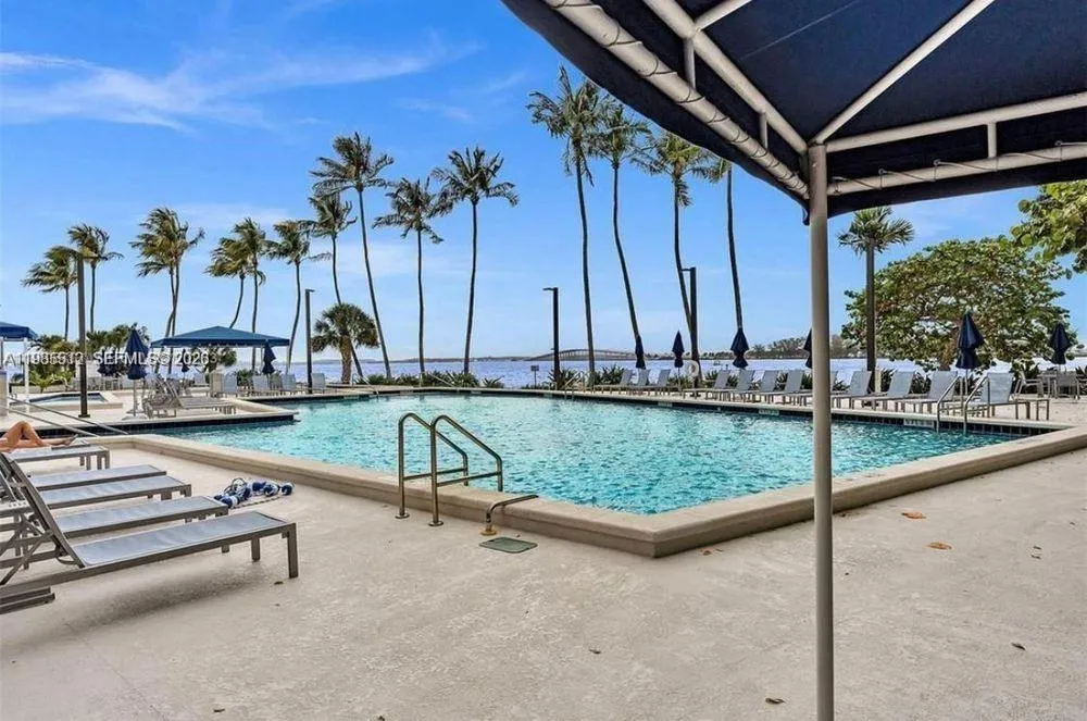 2333 Ne Brickell Ave 1009, Miami, Florida 33129, Miami, Florida 33129, 1 Bedroom Bedrooms, ,2 BathroomsBathrooms,Residential,For Sale,2333 Ne Brickell Ave 1009, Miami, Florida 33129,A11985512