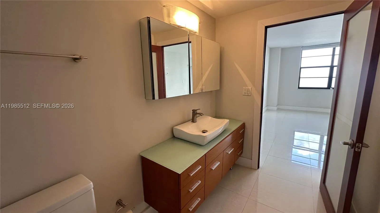 2333 Ne Brickell Ave 1009, Miami, Florida 33129, Miami, Florida 33129, 1 Bedroom Bedrooms, ,2 BathroomsBathrooms,Residential,For Sale,2333 Ne Brickell Ave 1009, Miami, Florida 33129,A11985512
