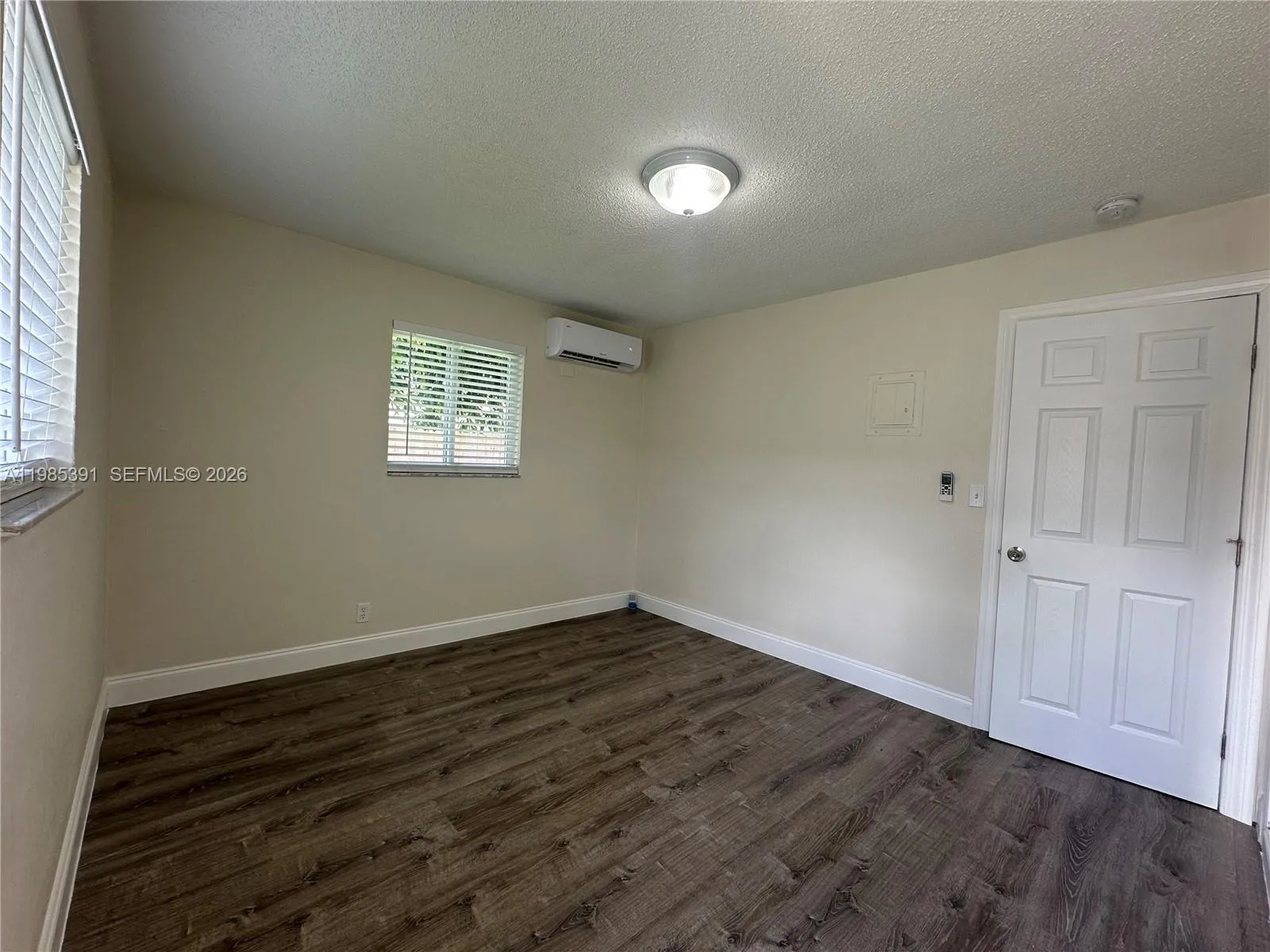 5901 Ne 18th Ave 2, Fort Lauderdale, Florida 33334, Fort Lauderdale, Florida 33334, 1 Bedroom Bedrooms, ,1 BathroomBathrooms,Residential Lease,For Rent,5901 Ne 18th Ave 2, Fort Lauderdale, Florida 33334,A11985391