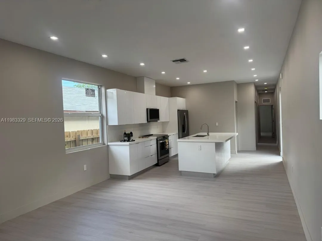 1028 Nw 8th Ave, Fort Lauderdale, Florida 33311, Fort Lauderdale, Florida 33311, 3 Bedrooms Bedrooms, ,3 BathroomsBathrooms,Residential,For Sale,1028 Nw 8th Ave, Fort Lauderdale, Florida 33311,A11983329