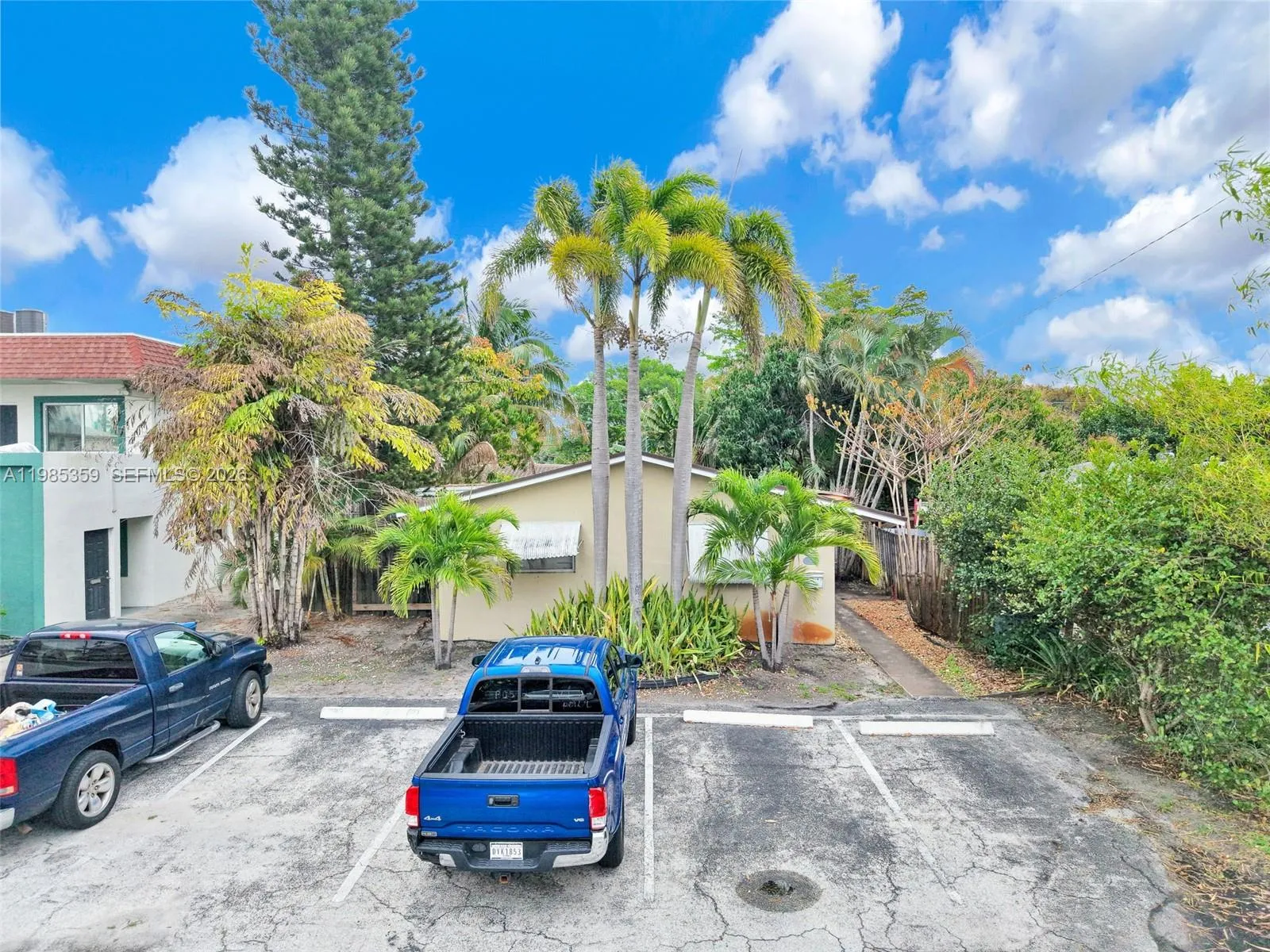 3042 Ne 13th Ave, Oakland Park, Florida 33334, Oakland Park, Florida 33334, ,Residential Income,For Sale,3042 Ne 13th Ave, Oakland Park, Florida 33334,A11985359