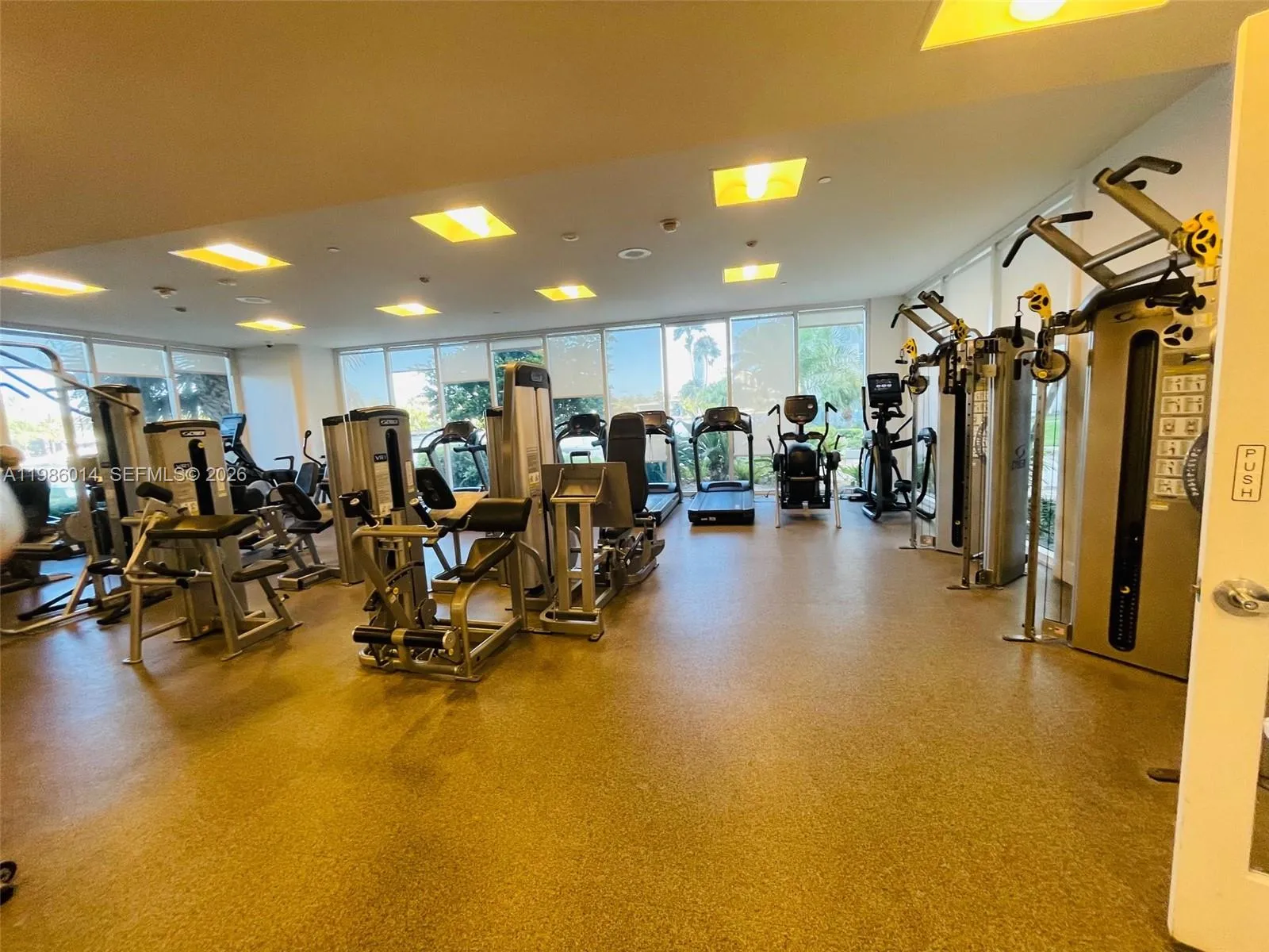 20281 E Country Club Dr 2405, Aventura, Florida 33, Aventura, Florida 33180, 2 Bedrooms Bedrooms, ,2 BathroomsBathrooms,Residential Lease,For Rent,20281 E Country Club Dr 2405, Aventura, Florida 33,A11986014