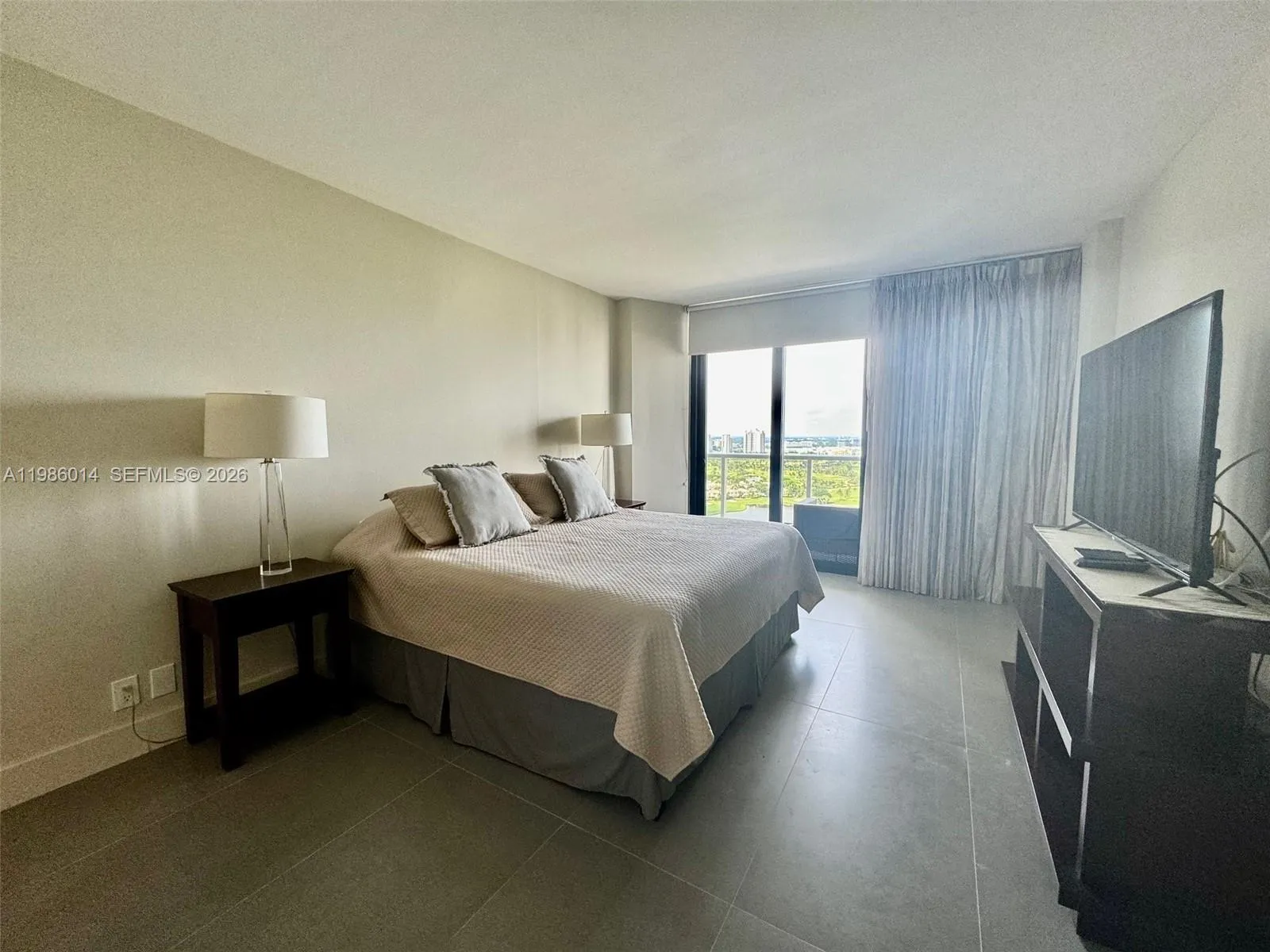 20281 E Country Club Dr 2405, Aventura, Florida 33, Aventura, Florida 33180, 2 Bedrooms Bedrooms, ,2 BathroomsBathrooms,Residential Lease,For Rent,20281 E Country Club Dr 2405, Aventura, Florida 33,A11986014