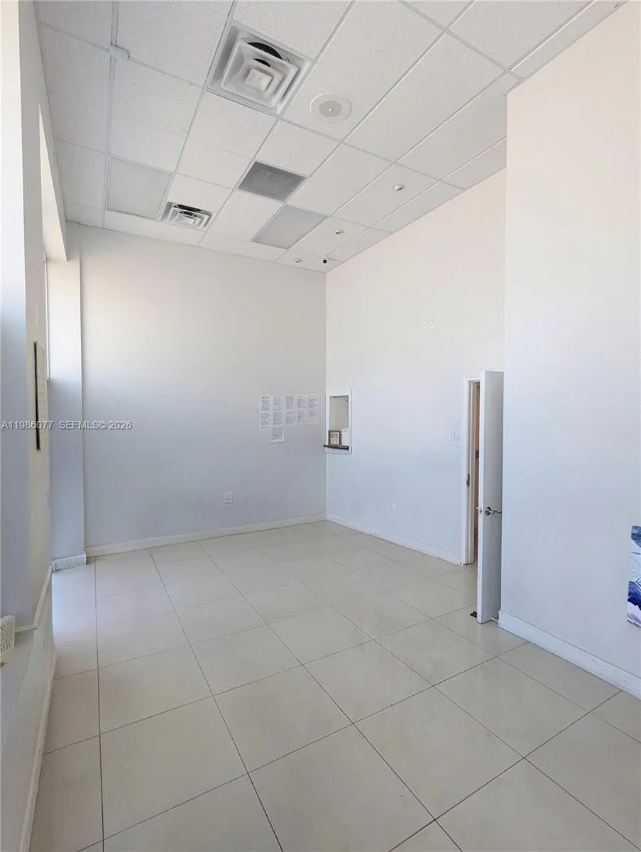 1100 W Oakland Park Blvd, Wilton Manors, Florida 3, Wilton Manors, Florida 33311, ,Commercial Lease,For Rent,1100 W Oakland Park Blvd, Wilton Manors, Florida 3,A11986077