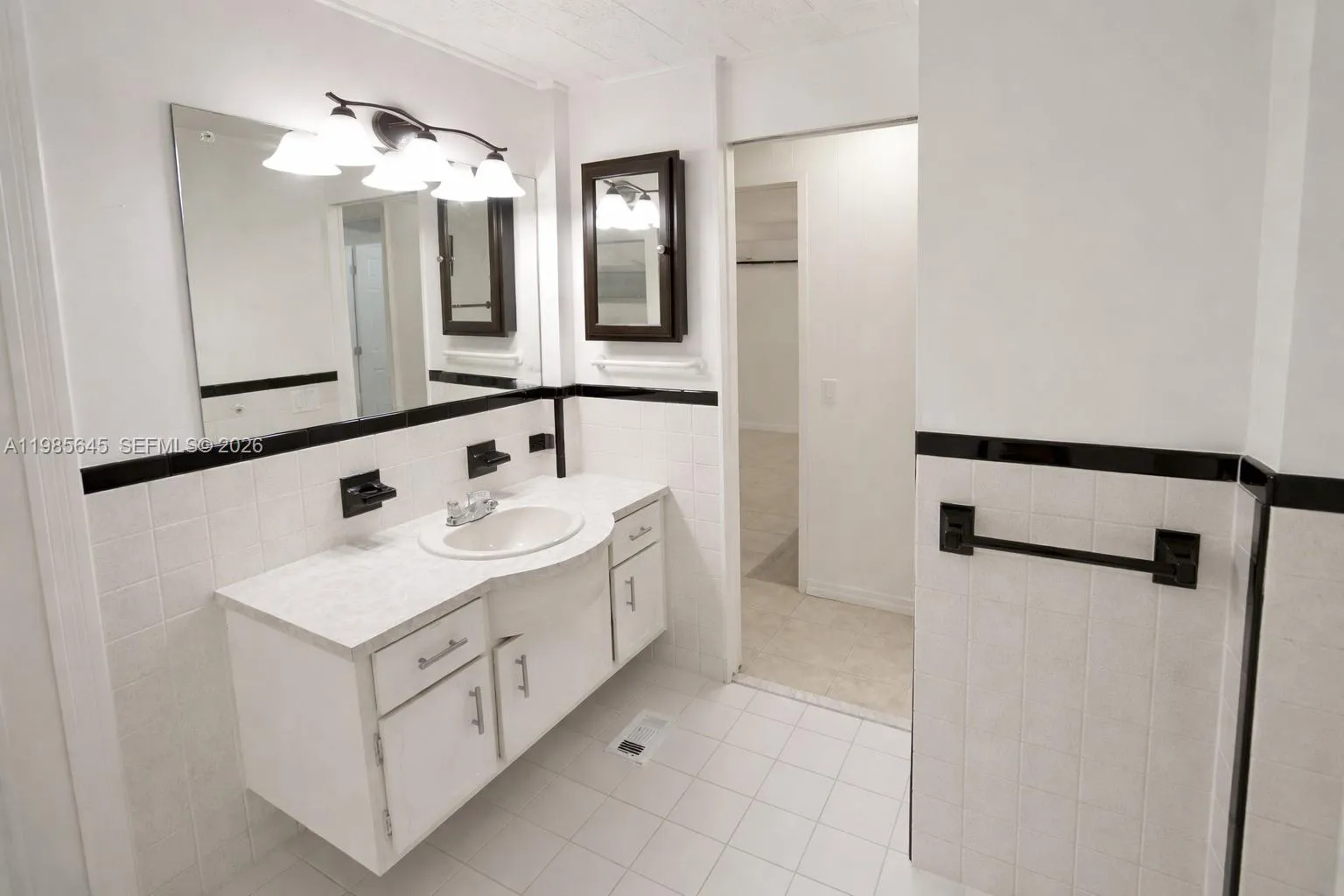 2260 Sw 85th Way, Davie, Florida 33324, Davie, Florida 33324, 3 Bedrooms Bedrooms, ,3 BathroomsBathrooms,Residential,For Sale,2260 Sw 85th Way, Davie, Florida 33324,A11985645