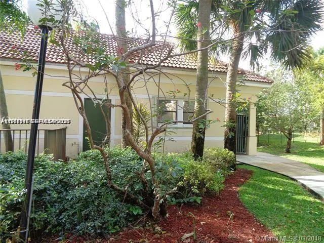 650 S Park Rd 21-5, Hollywood, Florida 33021, Hollywood, Florida 33021, 3 Bedrooms Bedrooms, ,2 BathroomsBathrooms,Residential Lease,For Rent,650 S Park Rd 21-5, Hollywood, Florida 33021,A11986118