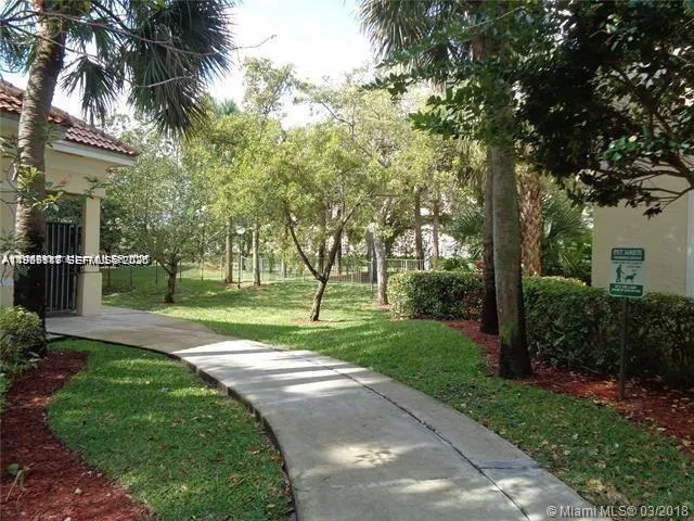 650 S Park Rd 21-5, Hollywood, Florida 33021, Hollywood, Florida 33021, 3 Bedrooms Bedrooms, ,2 BathroomsBathrooms,Residential Lease,For Rent,650 S Park Rd 21-5, Hollywood, Florida 33021,A11986118