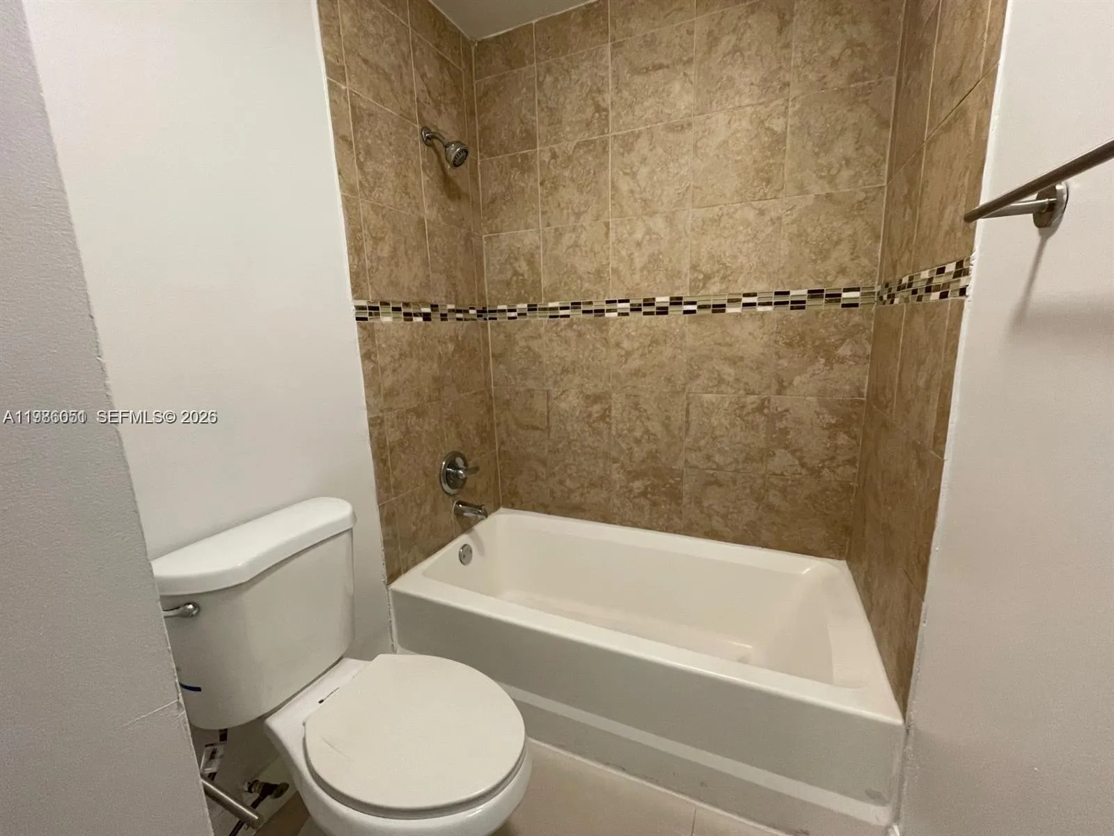 2201 Sw 80th Ter 2201, Miramar, Florida 33025, Miramar, Florida 33025, 2 Bedrooms Bedrooms, ,2 BathroomsBathrooms,Residential Lease,For Rent,2201 Sw 80th Ter 2201, Miramar, Florida 33025,A11986051