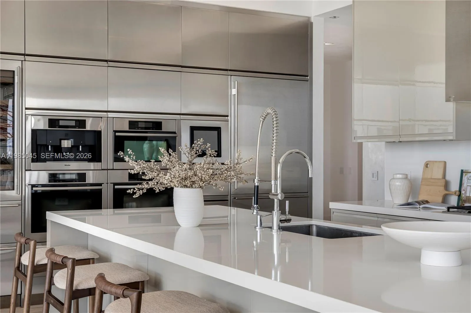 800 S Pointe Dr 901, Miami Beach, Florida 33139, Miami Beach, Florida 33139, 4 Bedrooms Bedrooms, ,3 BathroomsBathrooms,Residential,For Sale,800 S Pointe Dr 901, Miami Beach, Florida 33139,A11985045