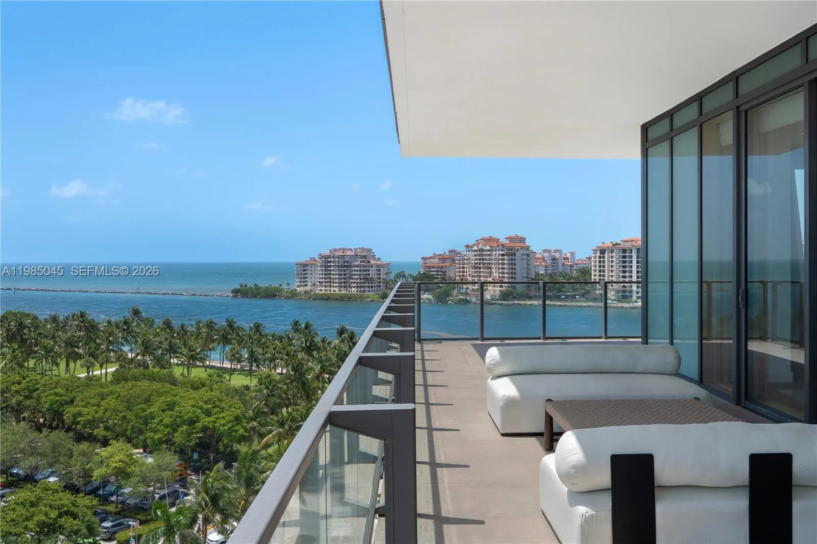 800 S Pointe Dr 901, Miami Beach, Florida 33139, Miami Beach, Florida 33139, 4 Bedrooms Bedrooms, ,3 BathroomsBathrooms,Residential,For Sale,800 S Pointe Dr 901, Miami Beach, Florida 33139,A11985045