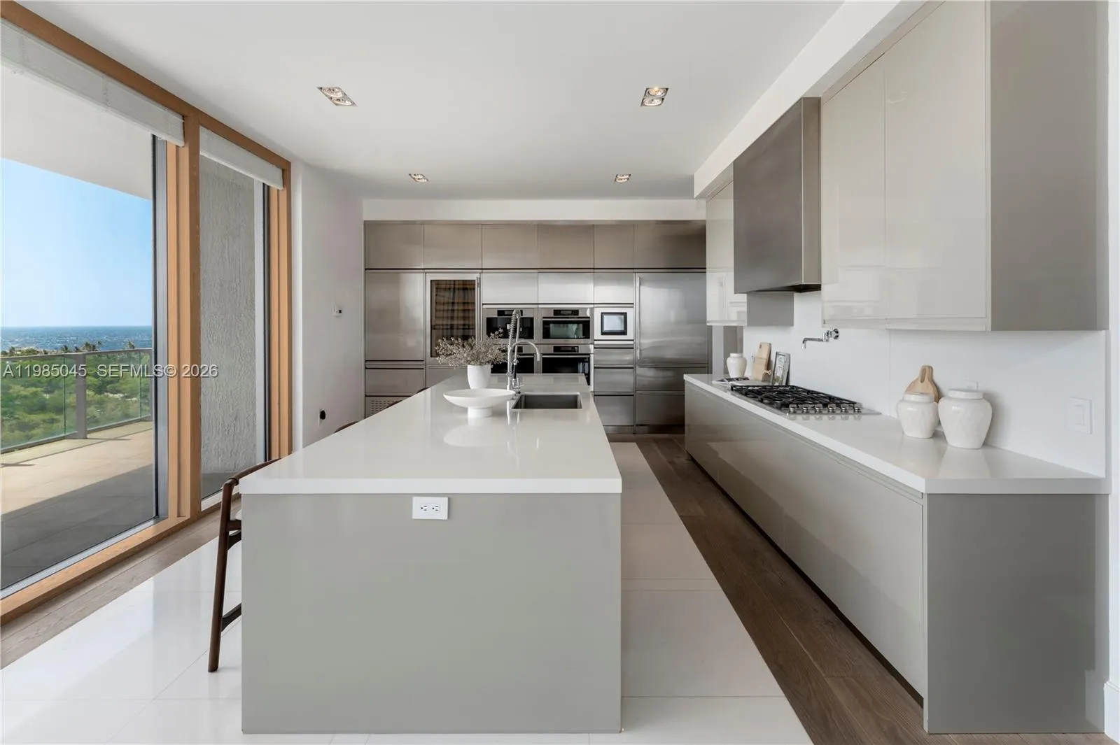 800 S Pointe Dr 901, Miami Beach, Florida 33139, Miami Beach, Florida 33139, 4 Bedrooms Bedrooms, ,3 BathroomsBathrooms,Residential,For Sale,800 S Pointe Dr 901, Miami Beach, Florida 33139,A11985045