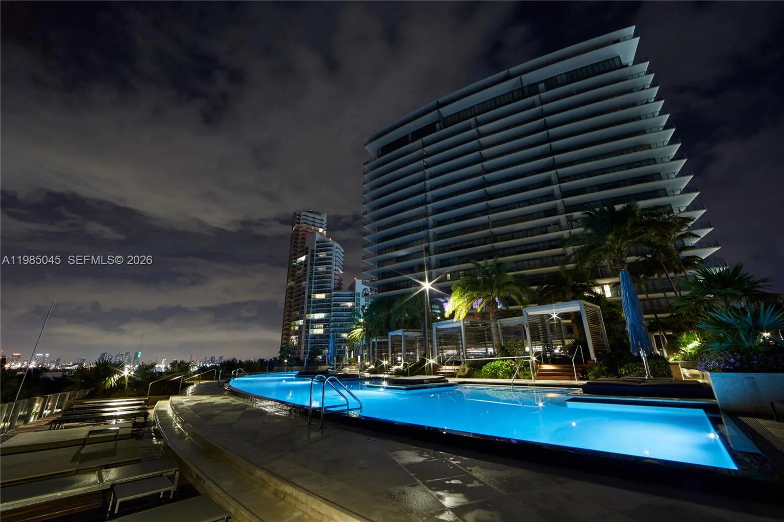 800 S Pointe Dr 901, Miami Beach, Florida 33139, Miami Beach, Florida 33139, 4 Bedrooms Bedrooms, ,3 BathroomsBathrooms,Residential,For Sale,800 S Pointe Dr 901, Miami Beach, Florida 33139,A11985045