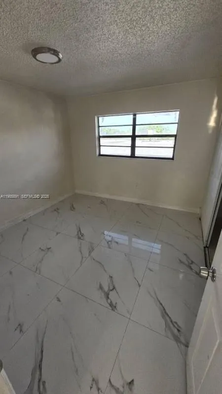 208 Avondale Dr 11, Pompano Beach, Florida 33060, Pompano Beach, Florida 33060, 3 Bedrooms Bedrooms, ,1 BathroomBathrooms,Residential Lease,For Rent,208 Avondale Dr 11, Pompano Beach, Florida 33060,A11985891