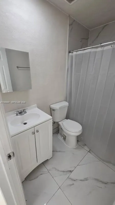 208 Avondale Dr 11, Pompano Beach, Florida 33060, Pompano Beach, Florida 33060, 3 Bedrooms Bedrooms, ,1 BathroomBathrooms,Residential Lease,For Rent,208 Avondale Dr 11, Pompano Beach, Florida 33060,A11985891