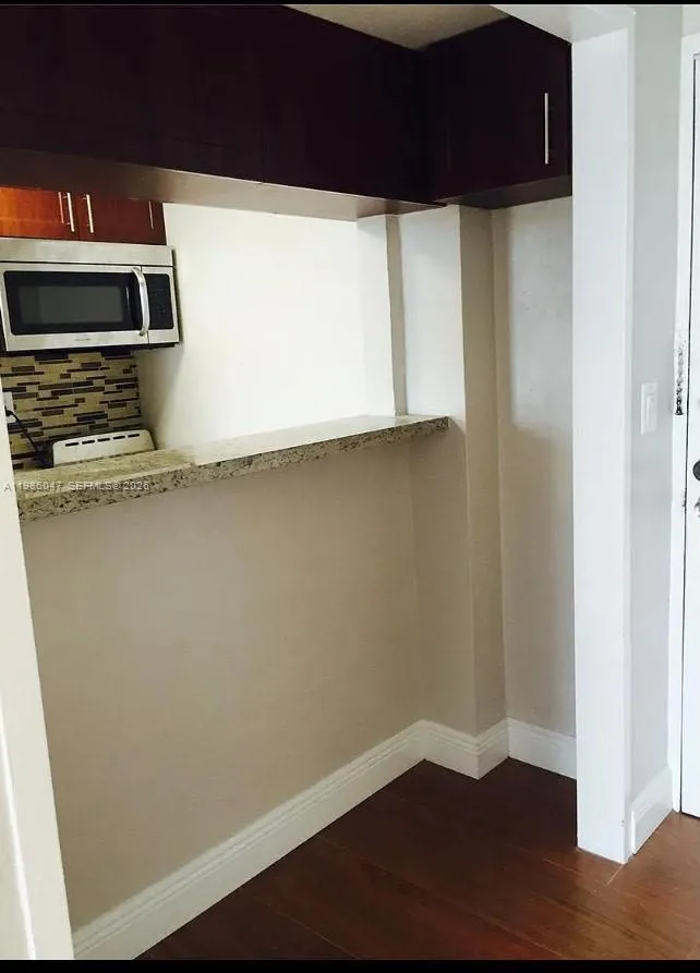 6484 Indian Creek Dr 315, Miami Beach, Florida 331, Miami Beach, Florida 33141, ,Residential Lease,For Rent,6484 Indian Creek Dr 315, Miami Beach, Florida 331,A11986047