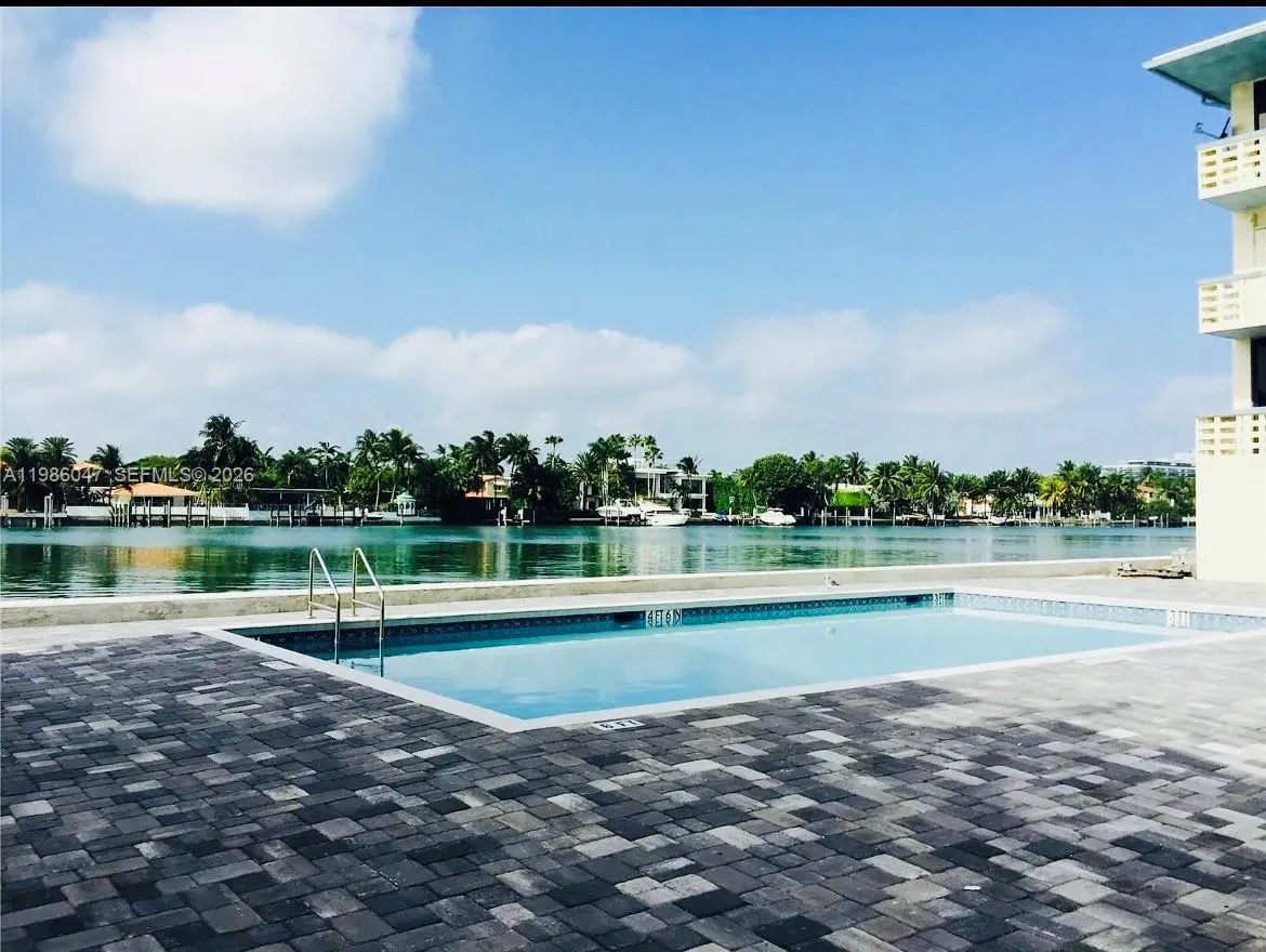 6484 Indian Creek Dr 315, Miami Beach, Florida 331, Miami Beach, Florida 33141, ,Residential Lease,For Rent,6484 Indian Creek Dr 315, Miami Beach, Florida 331,A11986047