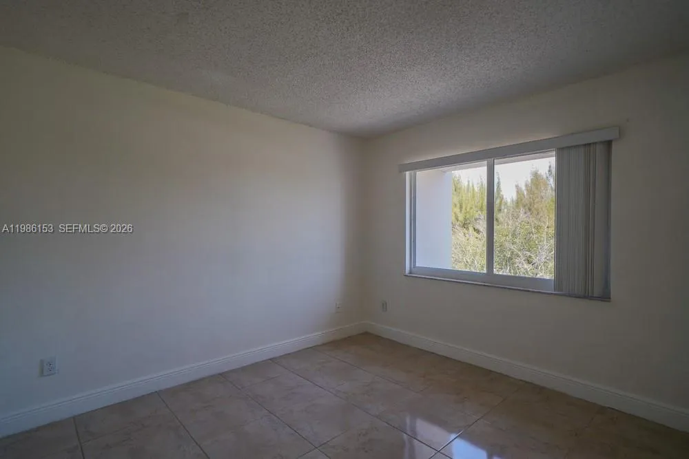 7920 Camino Real M-401, Miami, Florida 33143, Miami, Florida 33143, 2 Bedrooms Bedrooms, ,1 BathroomBathrooms,Residential Lease,For Rent,7920 Camino Real M-401, Miami, Florida 33143,A11986153