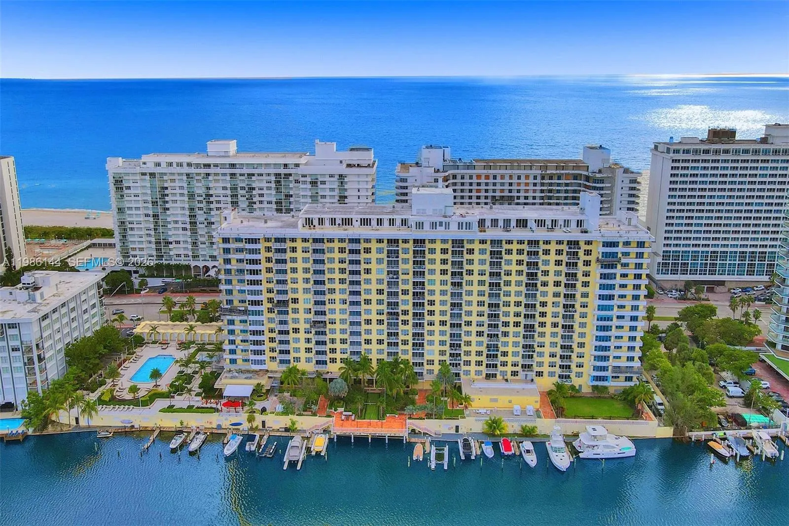 5600 Collins Ave 17v, Miami Beach, Florida 33140, Miami Beach, Florida 33140, 2 Bedrooms Bedrooms, ,2 BathroomsBathrooms,Residential Lease,For Rent,5600 Collins Ave 17v, Miami Beach, Florida 33140,A11986144