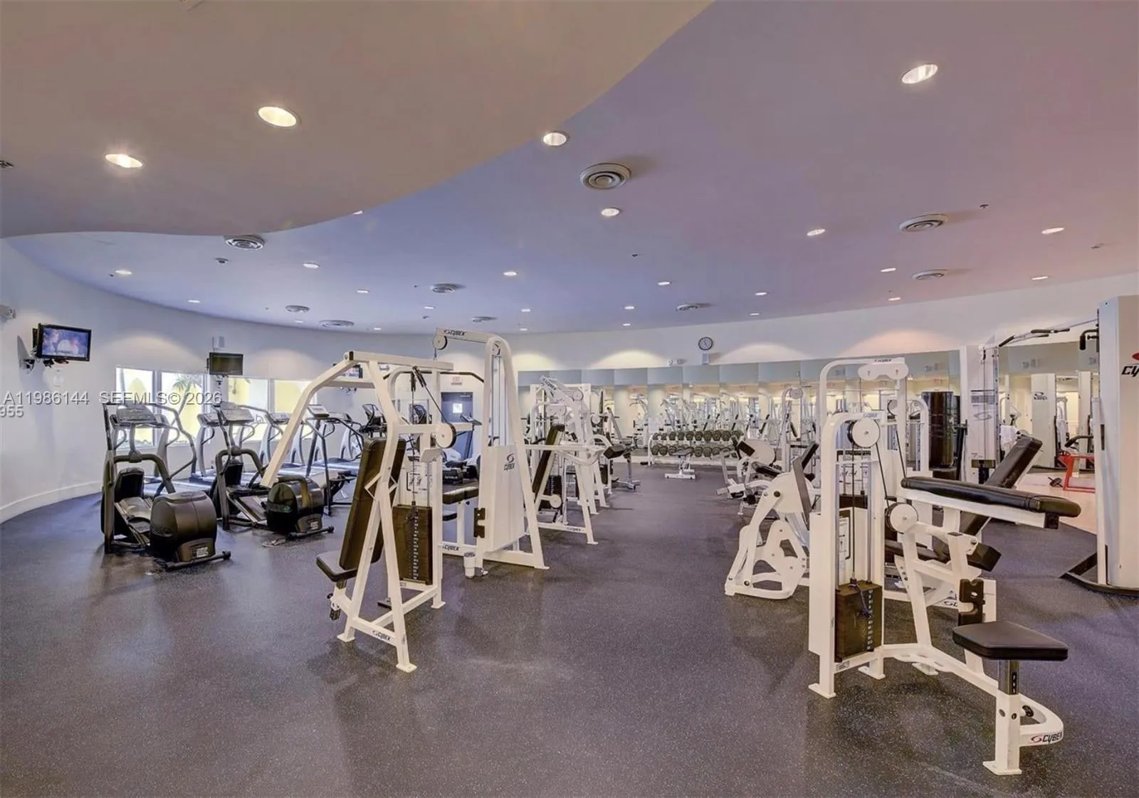 5600 Collins Ave 17v, Miami Beach, Florida 33140, Miami Beach, Florida 33140, 2 Bedrooms Bedrooms, ,2 BathroomsBathrooms,Residential Lease,For Rent,5600 Collins Ave 17v, Miami Beach, Florida 33140,A11986144
