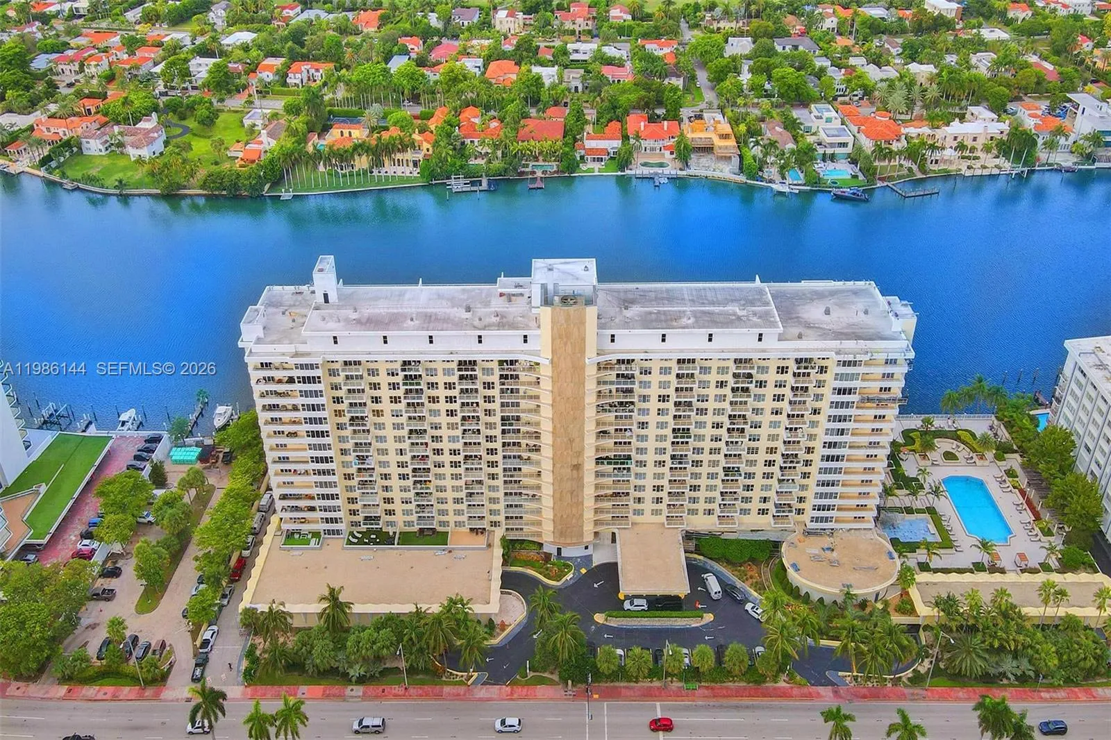 5600 Collins Ave 17v, Miami Beach, Florida 33140, Miami Beach, Florida 33140, 2 Bedrooms Bedrooms, ,2 BathroomsBathrooms,Residential Lease,For Rent,5600 Collins Ave 17v, Miami Beach, Florida 33140,A11986144