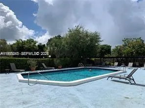 16950 W Dixie Hwy A128 Hwy A128, North Miami Beach, North Miami Beach, Florida 33160, 1 Bedroom Bedrooms, ,1 BathroomBathrooms,Residential,For Sale,16950 W Dixie Hwy A128 Hwy A128, North Miami Beach,A11985043