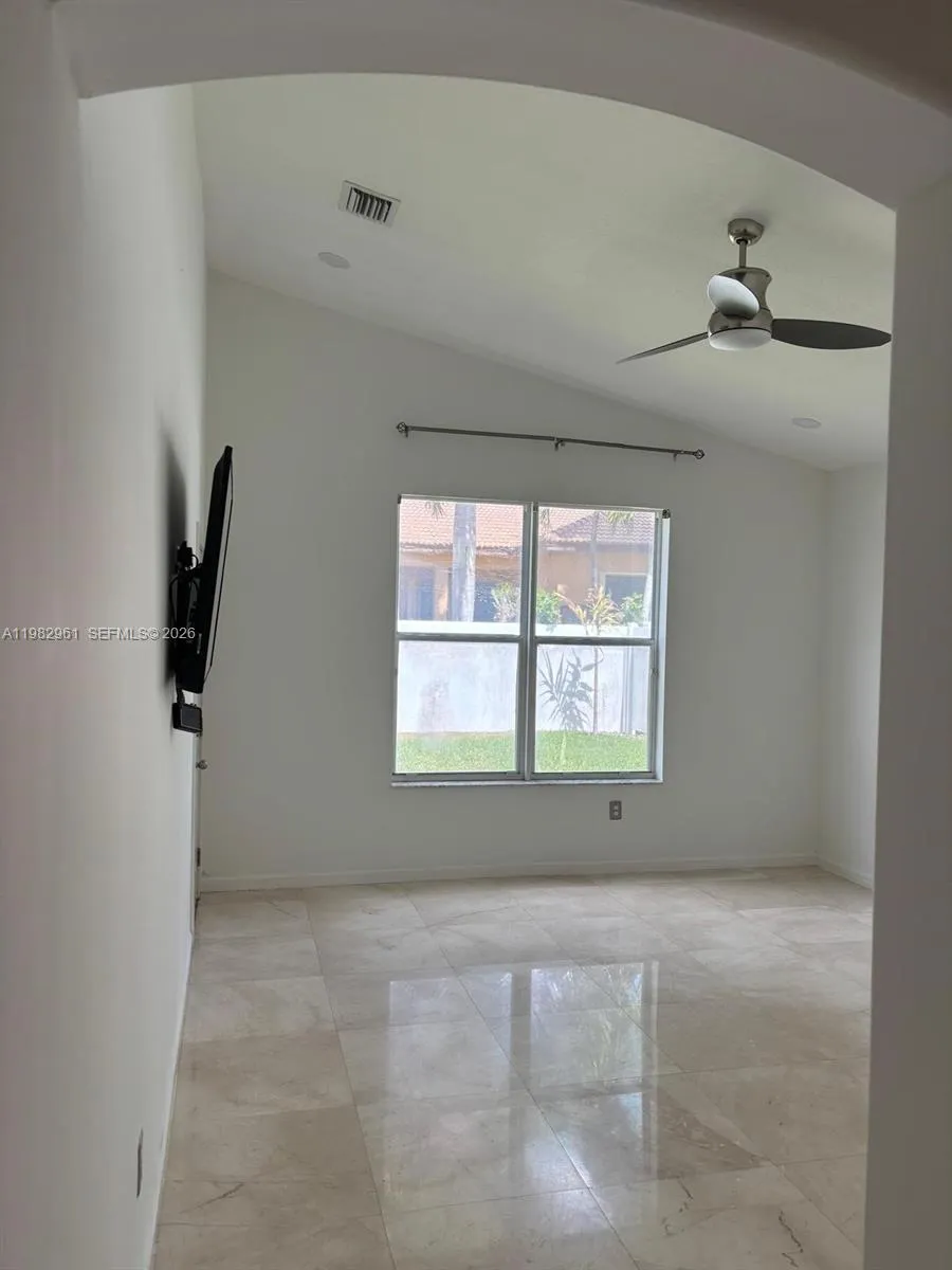 Miramar, Florida 33029, 1 Bedroom Bedrooms, ,1 BathroomBathrooms,Residential Lease,For Rent,A11982961