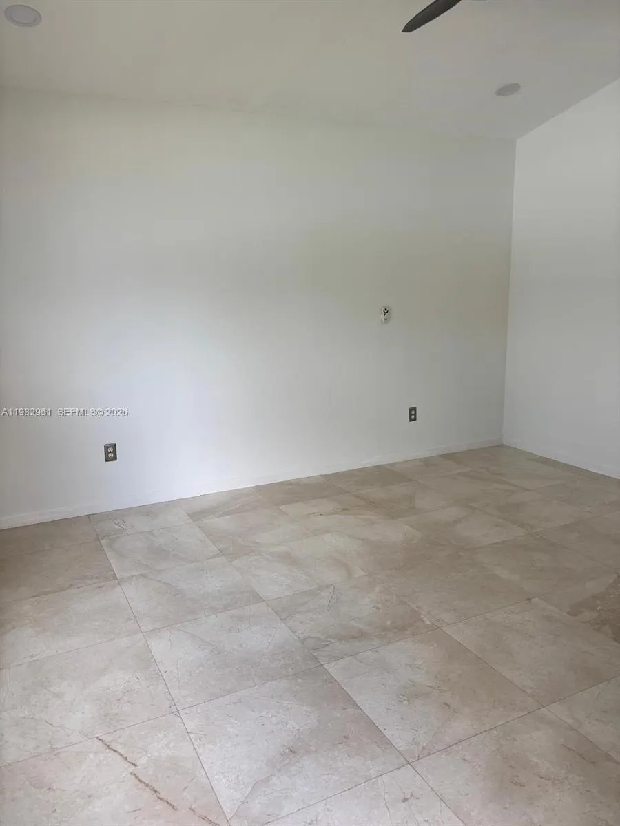 Miramar, Florida 33029, 1 Bedroom Bedrooms, ,1 BathroomBathrooms,Residential Lease,For Rent,A11982961