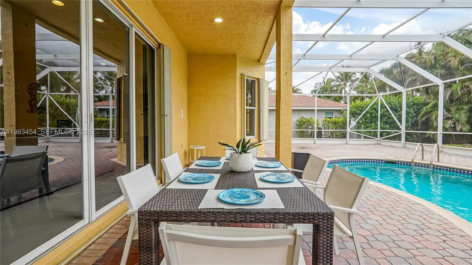 1646 Victoria Pointe Ln, Weston, Florida 33327, Weston, Florida 33327, 4 Bedrooms Bedrooms, ,4 BathroomsBathrooms,Residential,For Sale,1646 Victoria Pointe Ln, Weston, Florida 33327,A11983454