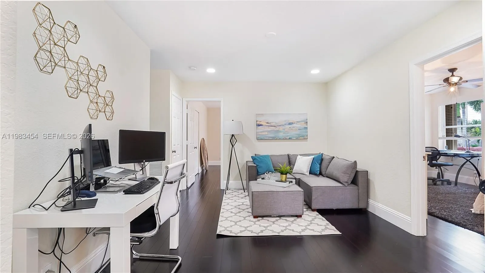 1646 Victoria Pointe Ln, Weston, Florida 33327, Weston, Florida 33327, 4 Bedrooms Bedrooms, ,4 BathroomsBathrooms,Residential,For Sale,1646 Victoria Pointe Ln, Weston, Florida 33327,A11983454