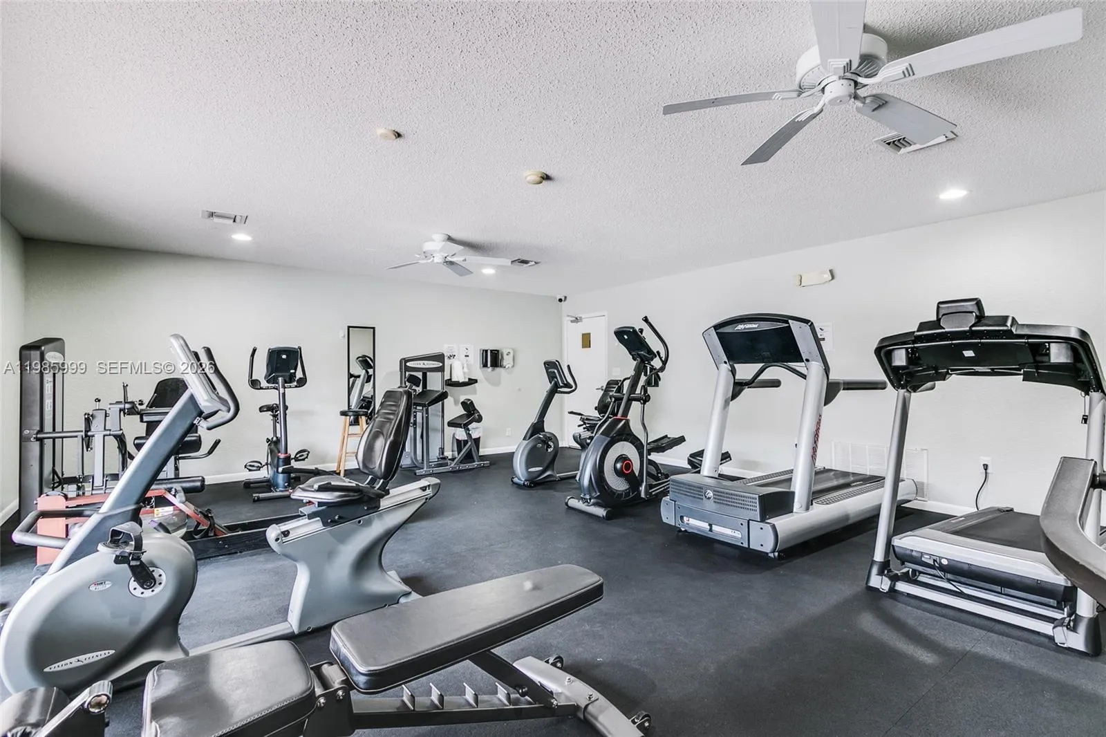 1020 Country Club Dr 305, Margate, Florida 33063, Margate, Florida 33063, 1 Bedroom Bedrooms, ,1 BathroomBathrooms,Residential,For Sale,1020 Country Club Dr 305, Margate, Florida 33063,A11985999