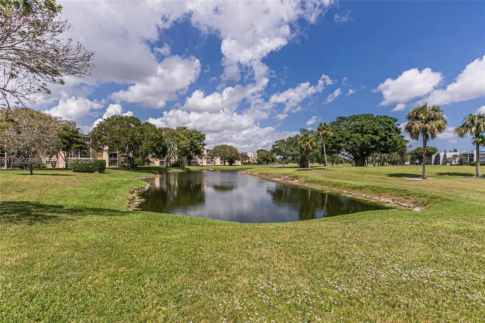 1020 Country Club Dr 305, Margate, Florida 33063, Margate, Florida 33063, 1 Bedroom Bedrooms, ,1 BathroomBathrooms,Residential,For Sale,1020 Country Club Dr 305, Margate, Florida 33063,A11985999