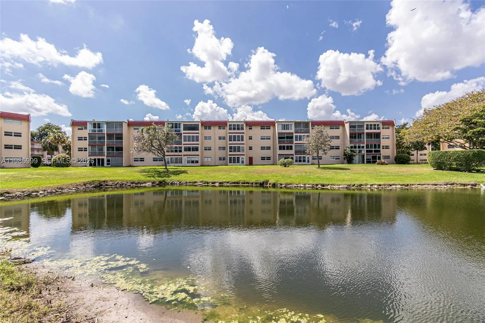 1020 Country Club Dr 305, Margate, Florida 33063, Margate, Florida 33063, 1 Bedroom Bedrooms, ,1 BathroomBathrooms,Residential,For Sale,1020 Country Club Dr 305, Margate, Florida 33063,A11985999