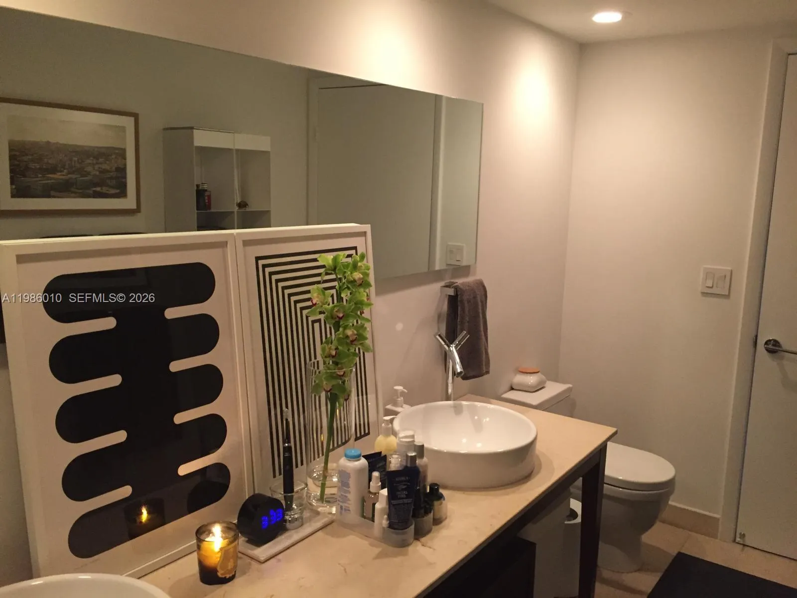 475 Brickell Ave 1711, Miami, Florida 33131, Miami, Florida 33131, 1 Bedroom Bedrooms, ,1 BathroomBathrooms,Residential Lease,For Rent,475 Brickell Ave 1711, Miami, Florida 33131,A11986010