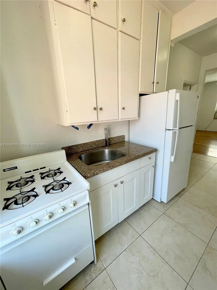 1030 Jefferson Ave 7, Miami Beach, Florida 33139, Miami Beach, Florida 33139, 1 Bedroom Bedrooms, ,1 BathroomBathrooms,Residential Lease,For Rent,1030 Jefferson Ave 7, Miami Beach, Florida 33139,A11984053