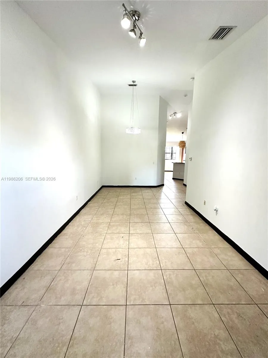 3550 Ne 5th St 202, Homestead, Florida 33033, Homestead, Florida 33033, 2 Bedrooms Bedrooms, ,2 BathroomsBathrooms,Residential Lease,For Rent,3550 Ne 5th St 202, Homestead, Florida 33033,A11986206