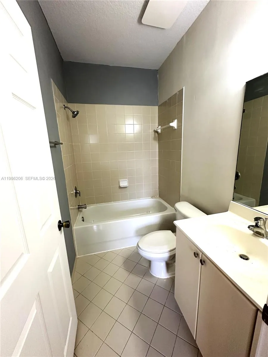 3550 Ne 5th St 202, Homestead, Florida 33033, Homestead, Florida 33033, 2 Bedrooms Bedrooms, ,2 BathroomsBathrooms,Residential Lease,For Rent,3550 Ne 5th St 202, Homestead, Florida 33033,A11986206