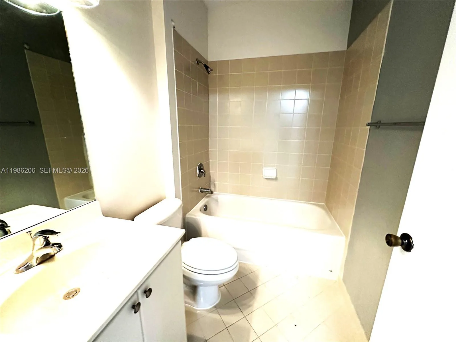 3550 Ne 5th St 202, Homestead, Florida 33033, Homestead, Florida 33033, 2 Bedrooms Bedrooms, ,2 BathroomsBathrooms,Residential Lease,For Rent,3550 Ne 5th St 202, Homestead, Florida 33033,A11986206