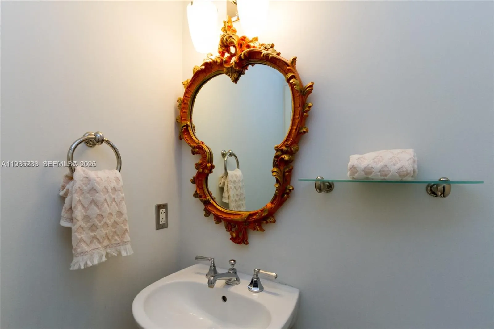 1500 Ocean Dr 601, Miami Beach, Florida 33139, Miami Beach, Florida 33139, 3 Bedrooms Bedrooms, ,3 BathroomsBathrooms,Residential,For Sale,1500 Ocean Dr 601, Miami Beach, Florida 33139,A11986233