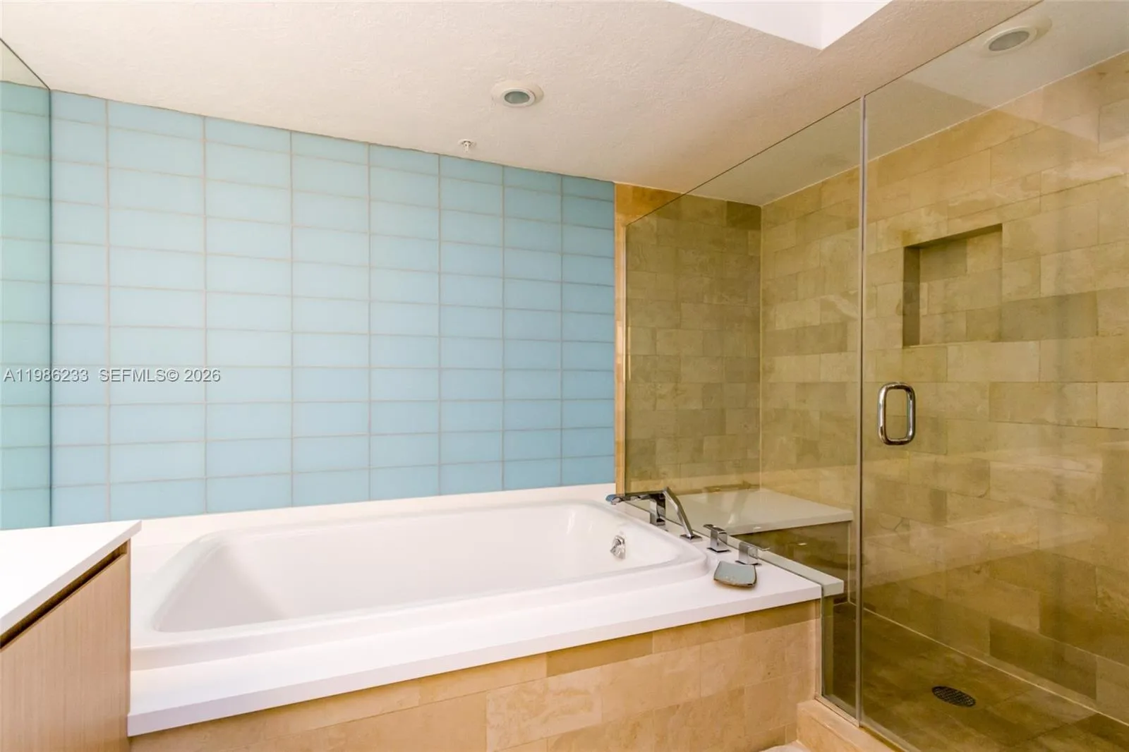 1500 Ocean Dr 601, Miami Beach, Florida 33139, Miami Beach, Florida 33139, 3 Bedrooms Bedrooms, ,3 BathroomsBathrooms,Residential,For Sale,1500 Ocean Dr 601, Miami Beach, Florida 33139,A11986233