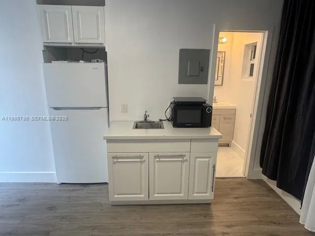 9920 Collins Ave 23, Bal Harbour, Florida 33154, Bal Harbour, Florida 33154, ,1 BathroomBathrooms,Residential,For Sale,9920 Collins Ave 23, Bal Harbour, Florida 33154,A11985736