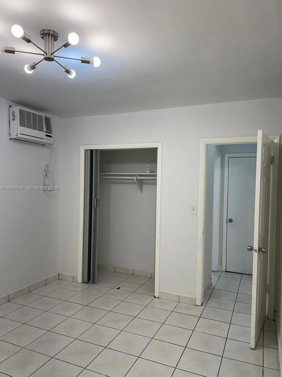 2300 Sw 3rd Ave 4, Miami, Florida 33129, Miami, Florida 33129, 1 Bedroom Bedrooms, ,1 BathroomBathrooms,Residential Lease,For Rent,2300 Sw 3rd Ave 4, Miami, Florida 33129,A11984034