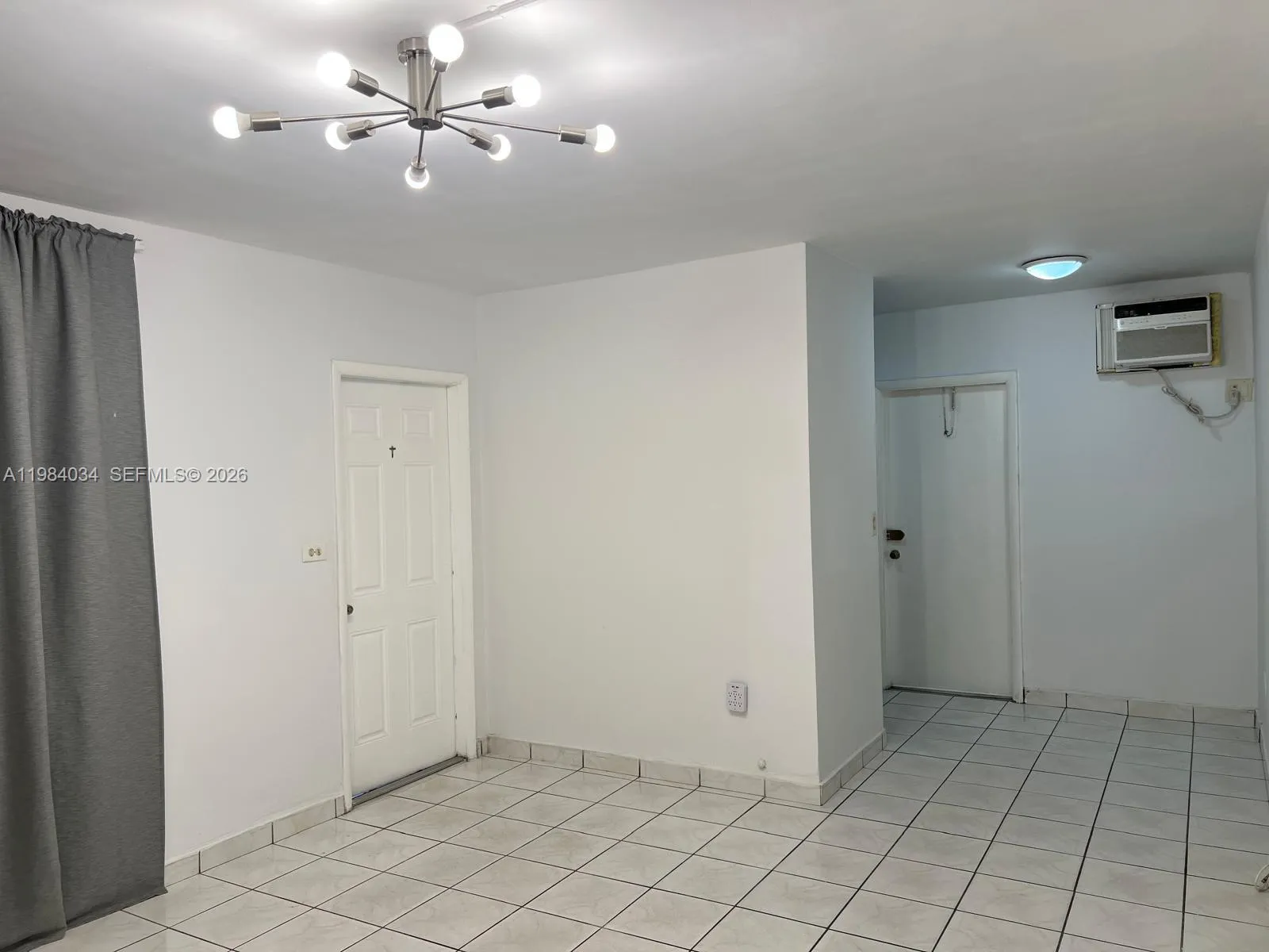 2300 Sw 3rd Ave 4, Miami, Florida 33129, Miami, Florida 33129, 1 Bedroom Bedrooms, ,1 BathroomBathrooms,Residential Lease,For Rent,2300 Sw 3rd Ave 4, Miami, Florida 33129,A11984034