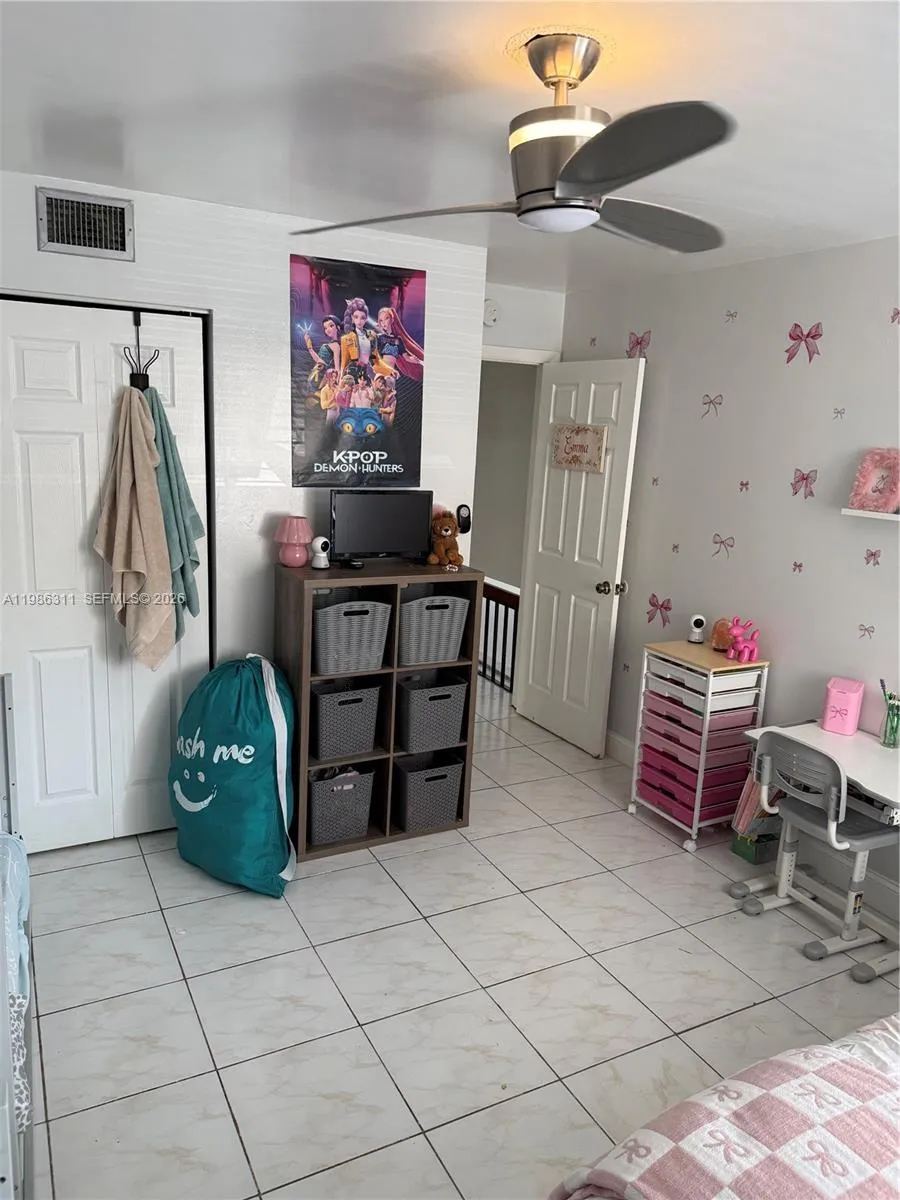 1461 Nw 113th Ave, Pembroke Pines, Florida 33026, Pembroke Pines, Florida 33026, 3 Bedrooms Bedrooms, ,3 BathroomsBathrooms,Residential,For Sale,1461 Nw 113th Ave, Pembroke Pines, Florida 33026,A11986311