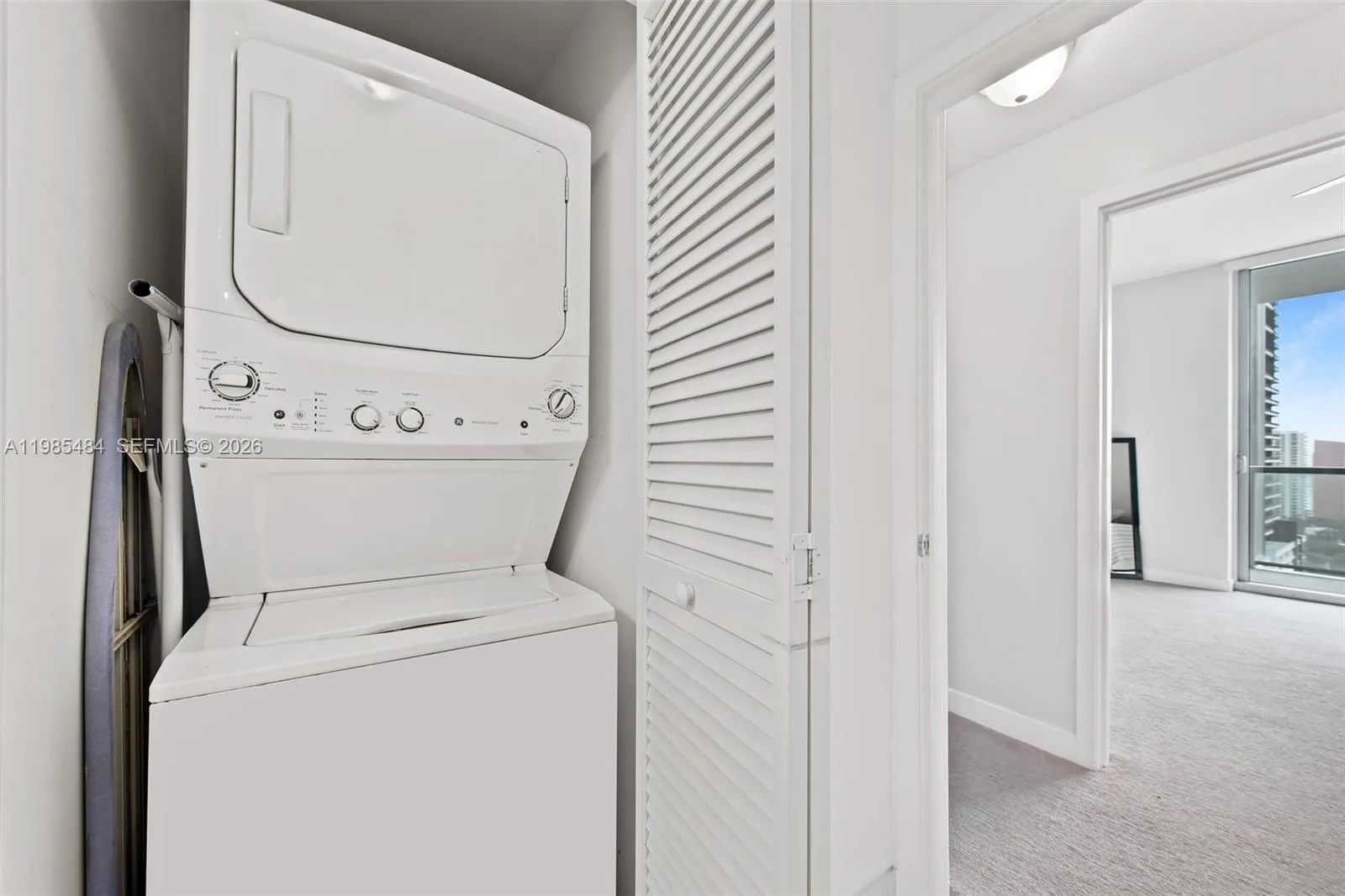 79 Sw 12th St 2503-s, Miami, Florida 33130, Miami, Florida 33130, 2 Bedrooms Bedrooms, ,2 BathroomsBathrooms,Residential Lease,For Rent,79 Sw 12th St 2503-s, Miami, Florida 33130,A11985484