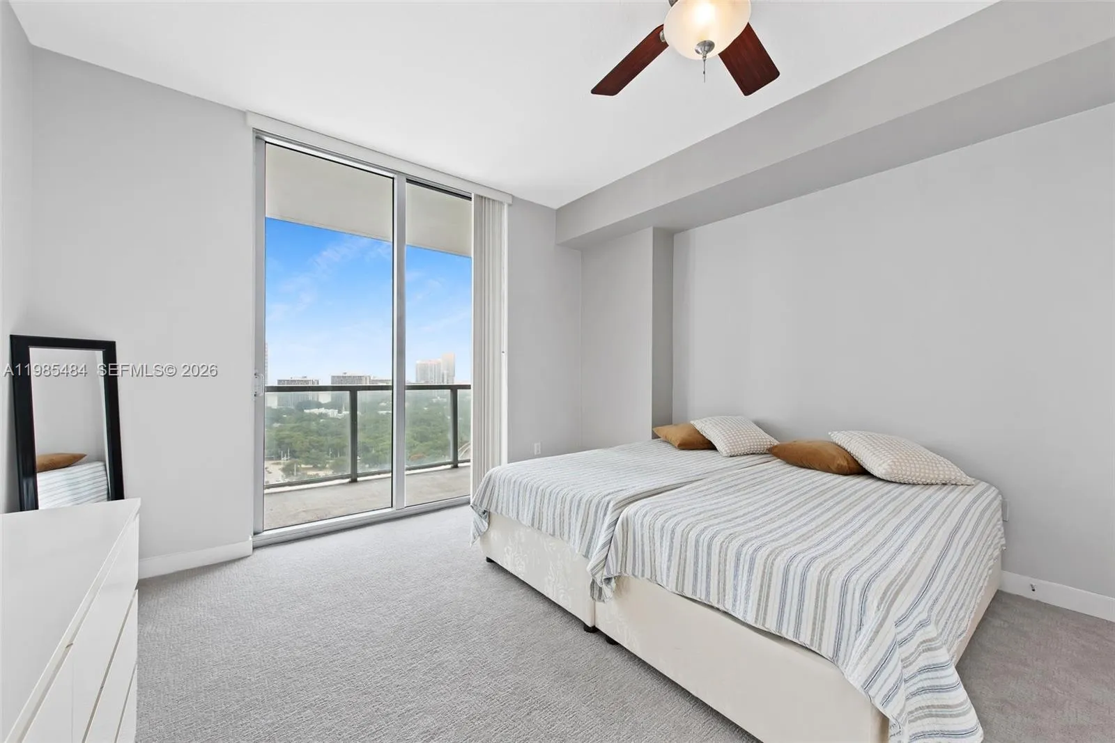 79 Sw 12th St 2503-s, Miami, Florida 33130, Miami, Florida 33130, 2 Bedrooms Bedrooms, ,2 BathroomsBathrooms,Residential Lease,For Rent,79 Sw 12th St 2503-s, Miami, Florida 33130,A11985484