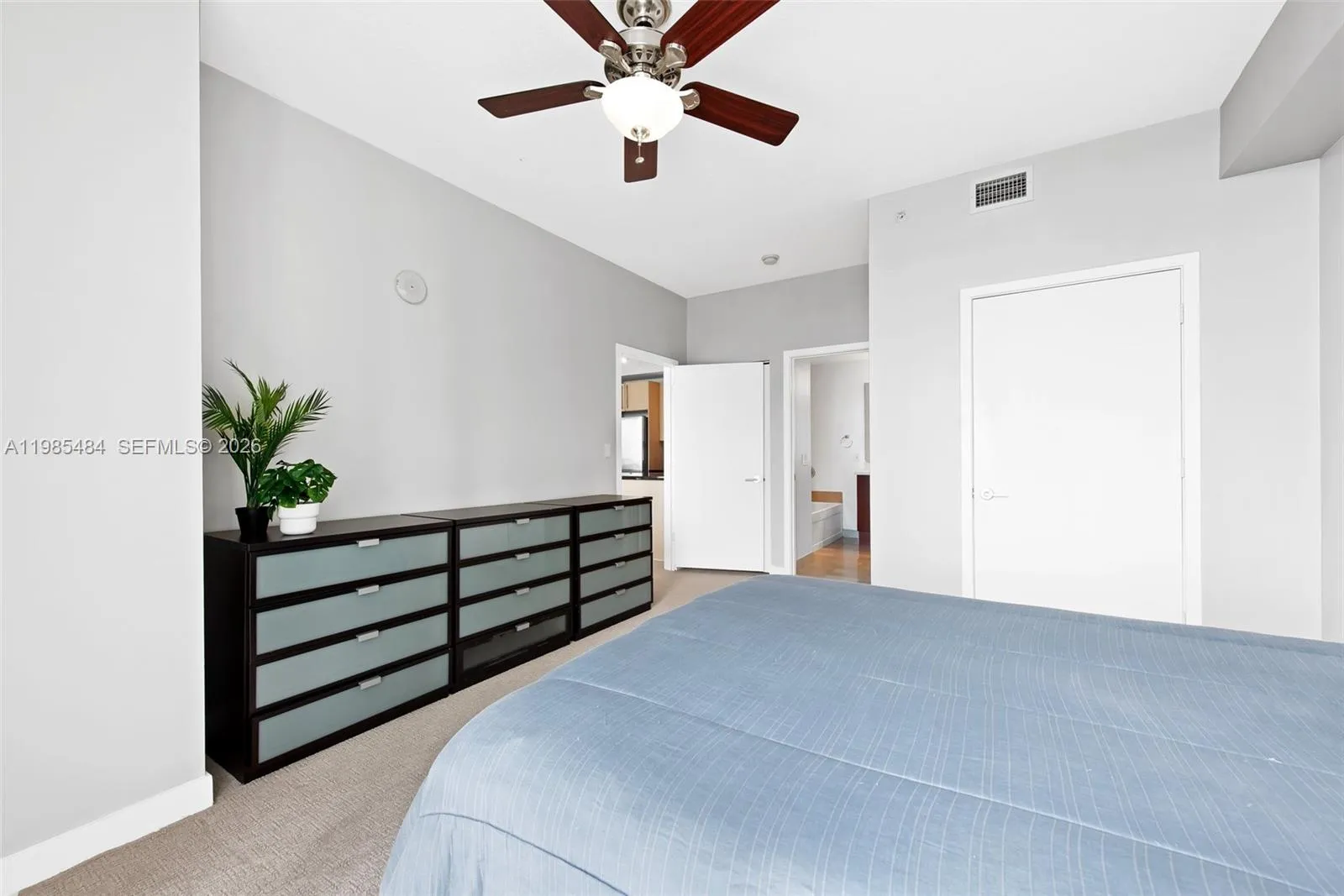 79 Sw 12th St 2503-s, Miami, Florida 33130, Miami, Florida 33130, 2 Bedrooms Bedrooms, ,2 BathroomsBathrooms,Residential Lease,For Rent,79 Sw 12th St 2503-s, Miami, Florida 33130,A11985484