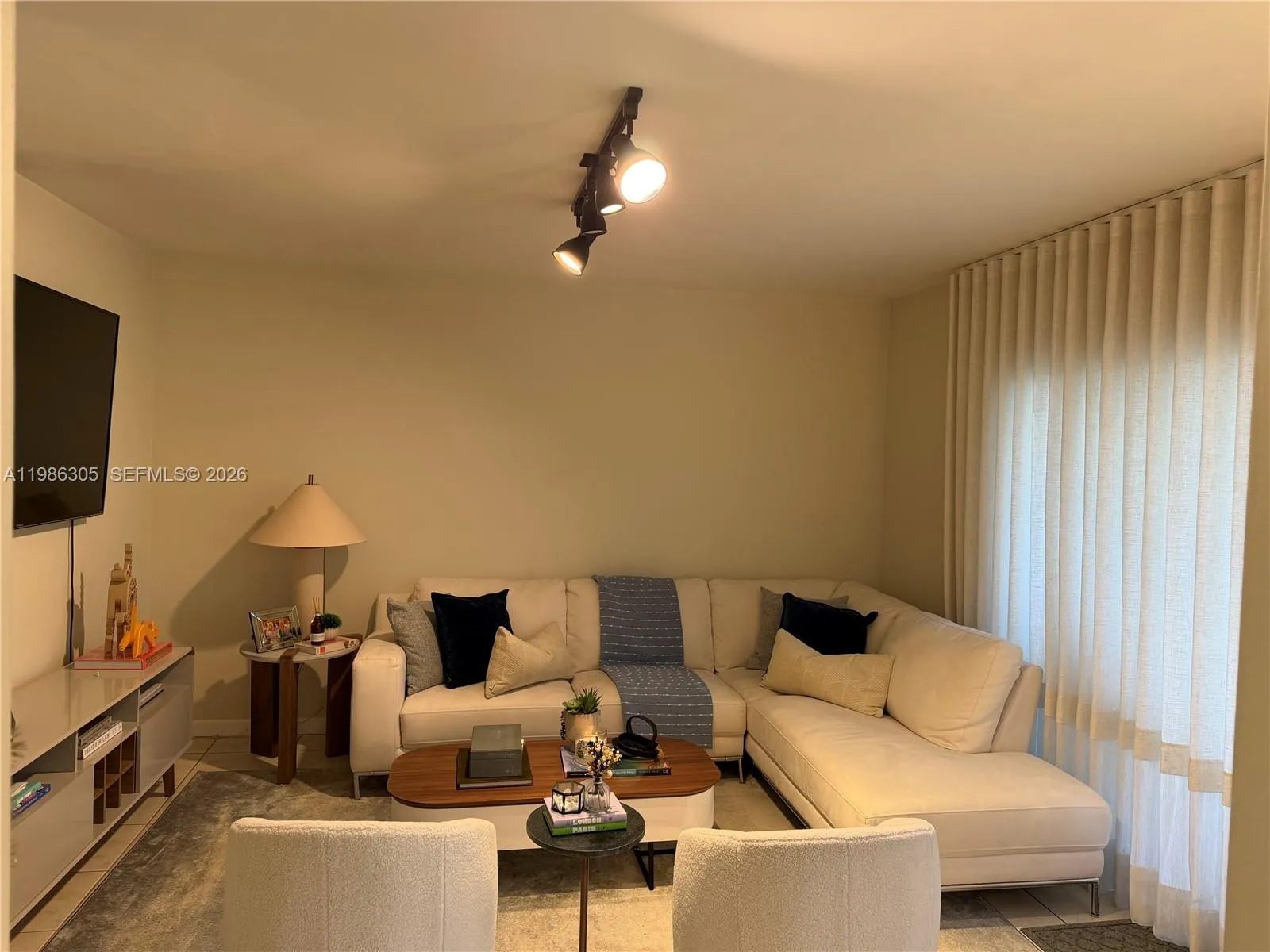 882 Nw 92nd Ave 882, Plantation, Florida 33324, Plantation, Florida 33324, 1 Bedroom Bedrooms, ,1 BathroomBathrooms,Residential Lease,For Rent,882 Nw 92nd Ave 882, Plantation, Florida 33324,A11986305